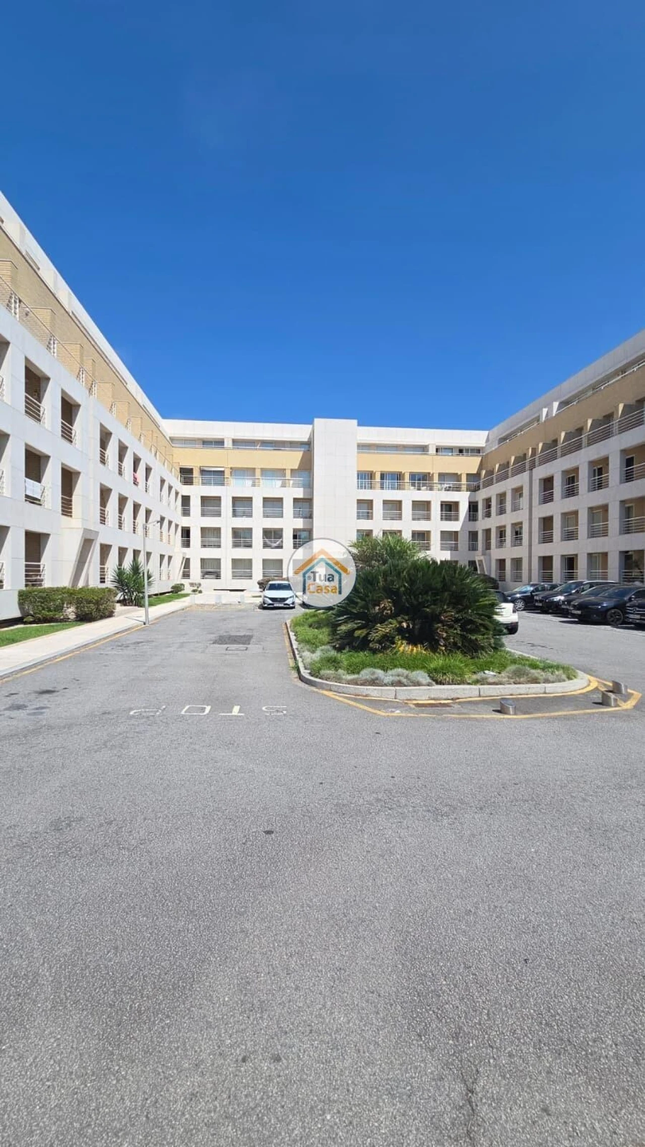Apartamento T2 para Venda em Arcozelo Foto 5