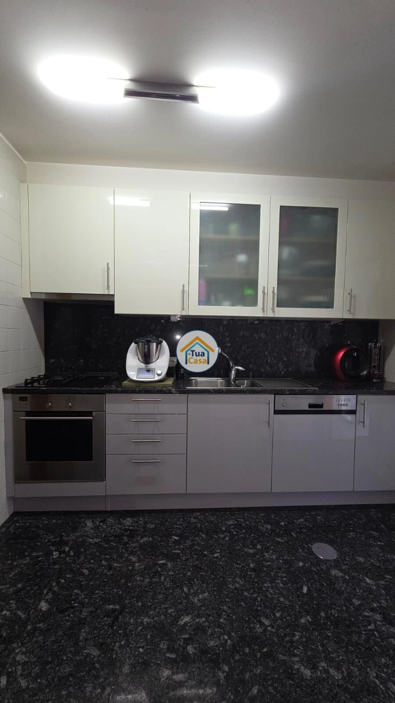 Apartamento T2 para Venda em Arcozelo Foto 16