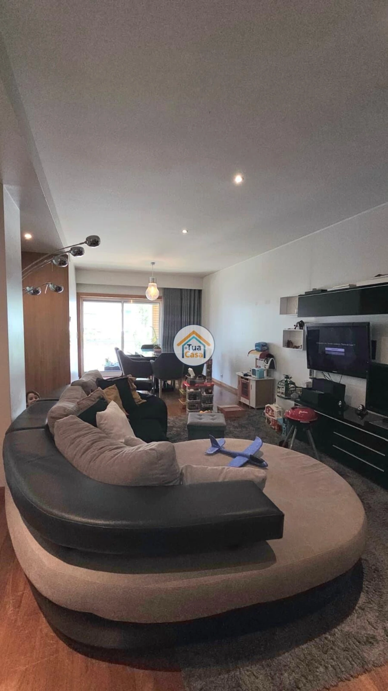 Apartamento T2 para Venda em Arcozelo Foto 11