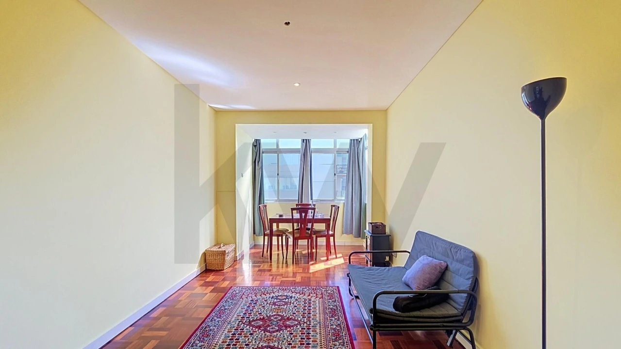 Apartamento T3 para Arrendamento em Carnaxide e Queijas Foto 1