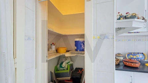 Apartamento T3 para Arrendamento em Carnaxide e Queijas