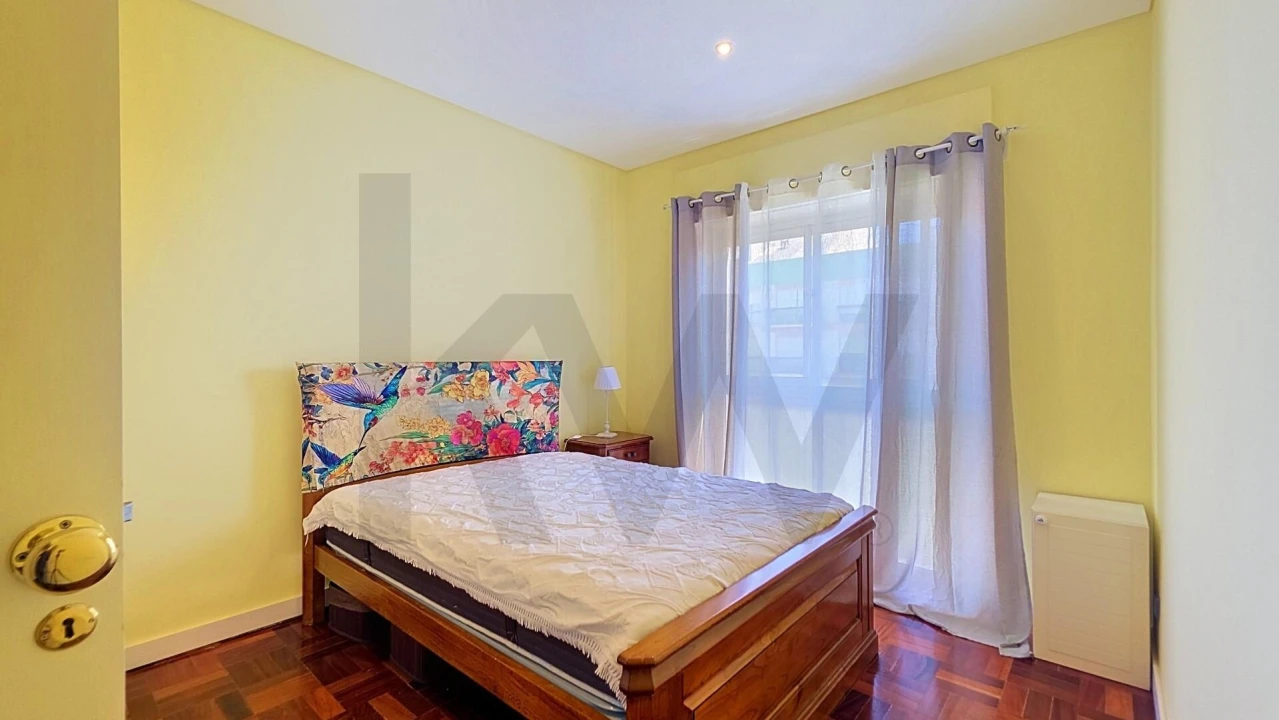 Apartamento T3 para Arrendamento em Carnaxide e Queijas Foto 19