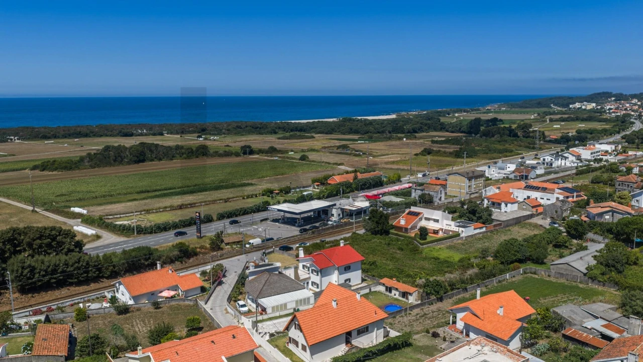 Moradia T4 para Venda em Afife Foto 38