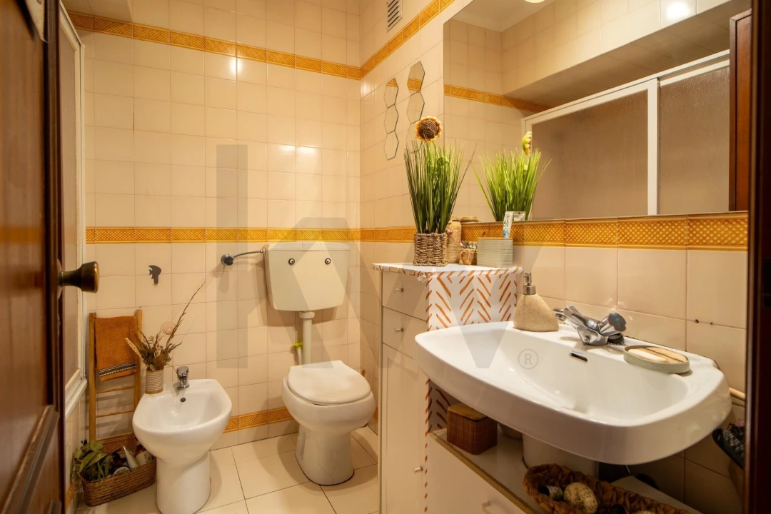 Apartamento T2 para Venda em Alfragide Foto 10