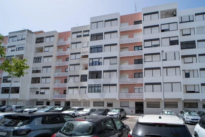 Apartamento T2 para Venda em Alfragide
