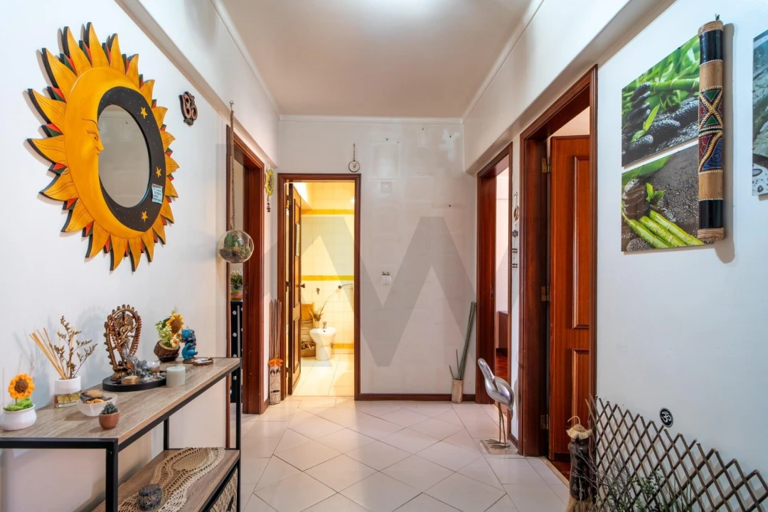 Apartamento T2 para Venda em Alfragide Foto 5