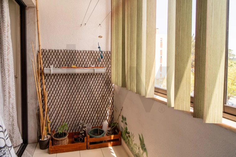 Apartamento T2 para Venda em Alfragide Foto 3