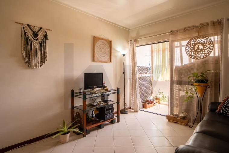 Apartamento T2 para Venda em Alfragide Foto 2