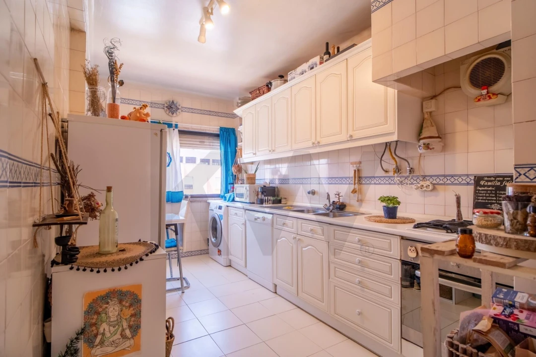 Apartamento T2 para Venda em Alfragide Foto 6