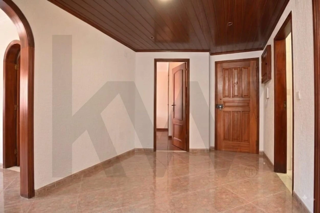 Apartamento T3 para Venda em Agualva e Mira-Sintra Foto 4