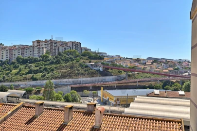 Apartamento T3 para Venda em Agualva e Mira-Sintra