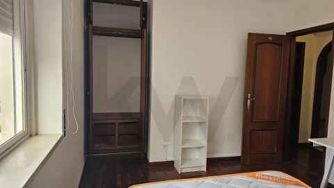 Apartamento T3 para Venda em Agualva e Mira-Sintra