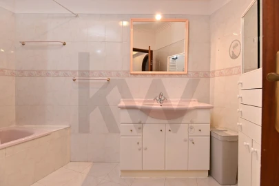 Apartamento T3 para Venda em Agualva e Mira-Sintra