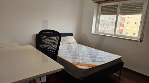 Apartamento T3 para Venda em Agualva e Mira-Sintra