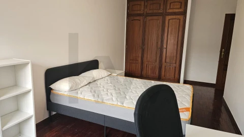 Apartamento T3 para Venda em Agualva e Mira-Sintra
