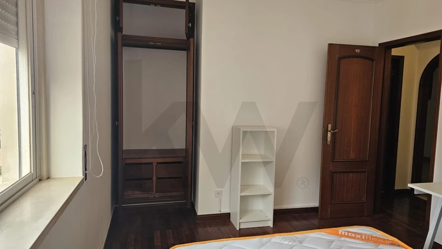 Apartamento T3 para Venda em Agualva e Mira-Sintra Foto 10