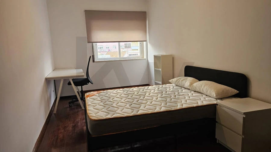 Apartamento T3 para Venda em Agualva e Mira-Sintra Foto 13