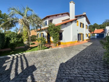 Moradia T3 para Venda em São Vicente Ferreira