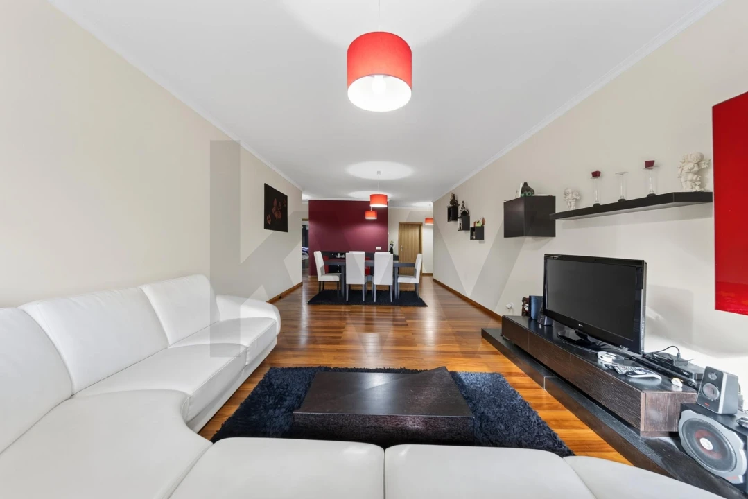 Apartamento T2 para Venda em Caniço Foto 24