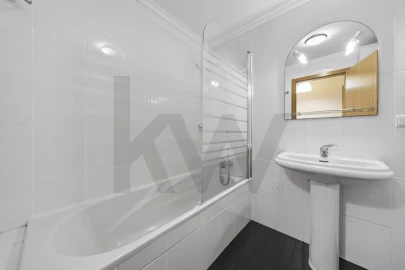 Apartamento T2 para Venda em Caniço