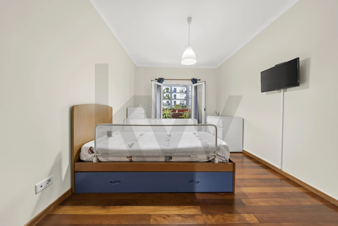Apartamento T2 para Venda em Caniço Foto 29