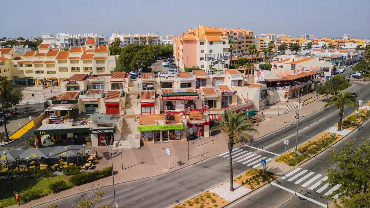Loja para Venda em Albufeira e Olhos de Água Foto 19