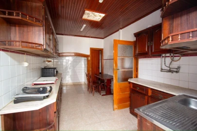 Moradia T4 para Venda em Asseiceira