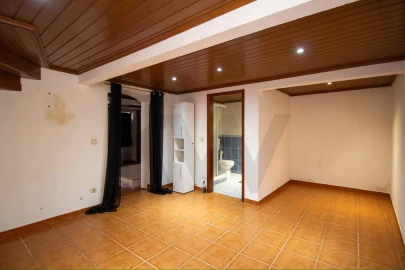 Moradia T4 para Venda em Asseiceira