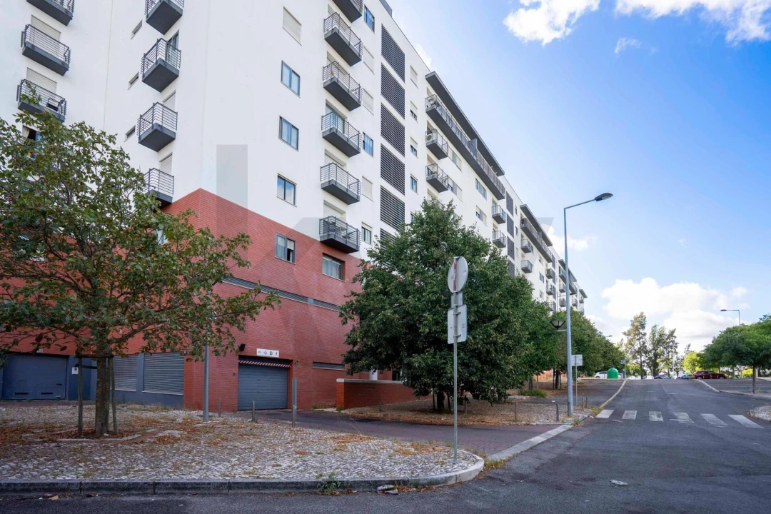 Apartamento T2 para Venda em Lumiar Foto 31