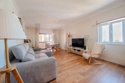 Apartamento T2 para Venda em Póvoa de Santa Iria e Forte da Casa