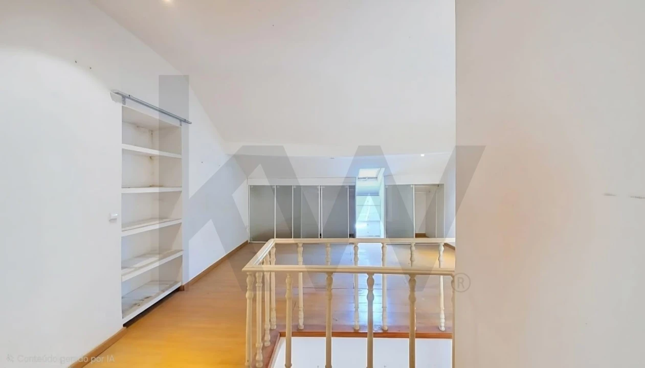 Apartamento T2 para Venda em Santo António Foto 11