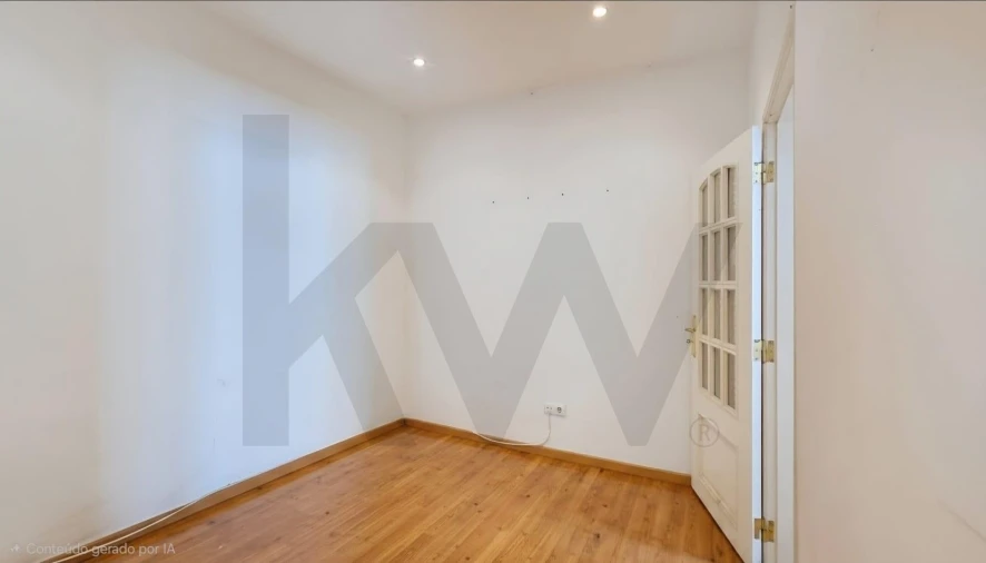 Apartamento T2 para Venda em Santo António Foto 3