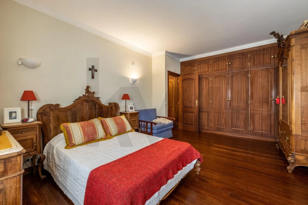 Quinta T4 para Venda em Nossa Senhora das Misericordias Foto 25