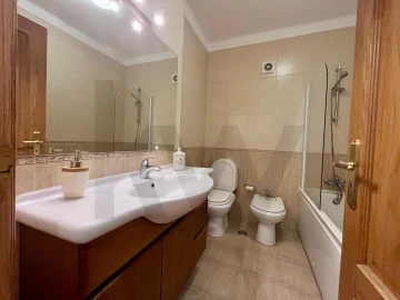Apartamento T4 para Arrendamento em Alcabideche