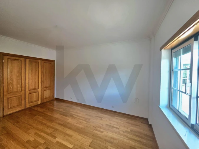 Apartamento T4 para Arrendamento em Alcabideche Foto 22