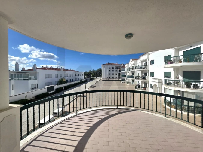 Apartamento T4 para Arrendamento em Alcabideche Foto 19