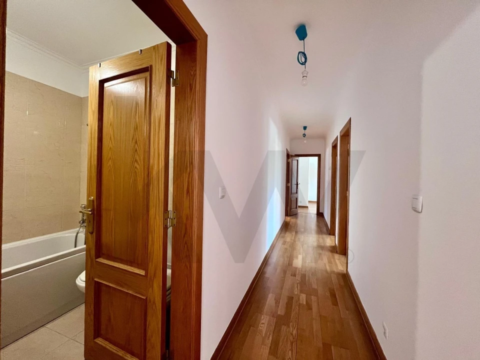 Apartamento T4 para Arrendamento em Alcabideche Foto 21