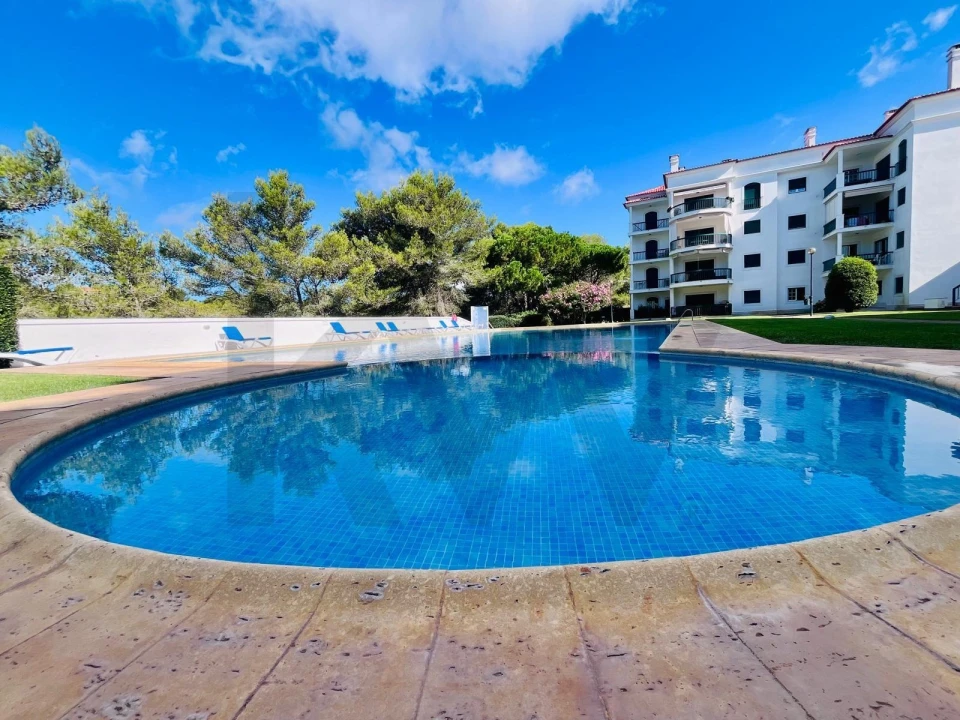 Apartamento T4 para Arrendamento em Alcabideche Foto 1