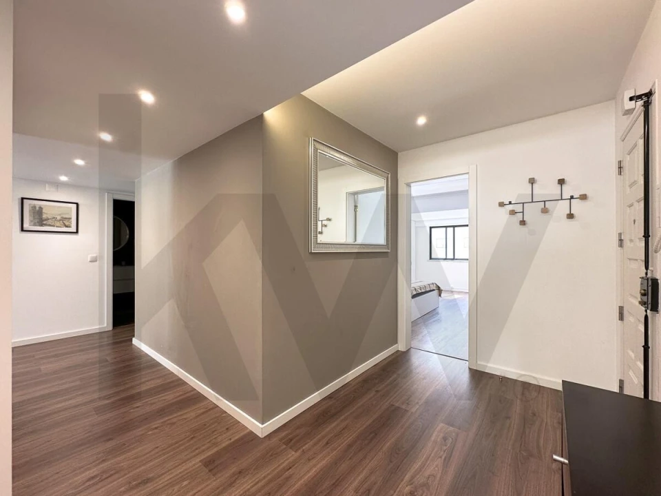 Apartamento T3 para Arrendamento em Massamá e Monte Abraão Foto 7