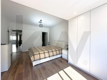 Apartamento T3 para Arrendamento em Massamá e Monte Abraão