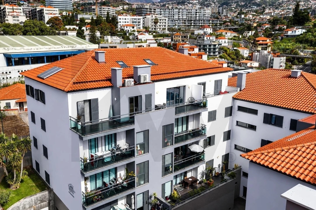 Apartamento T3 para Venda em São Martinho Foto 1