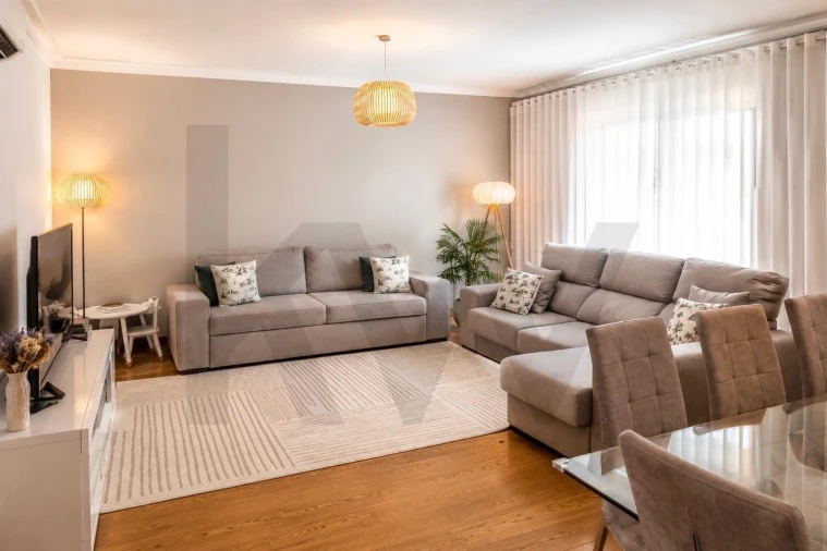 Apartamento T3 para Venda em São Martinho Foto 8
