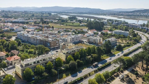 Apartamento T3 para Venda em Subportela, Deocriste e Portela Susã