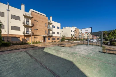 Apartamento T3 para Venda em Subportela, Deocriste e Portela Susã
