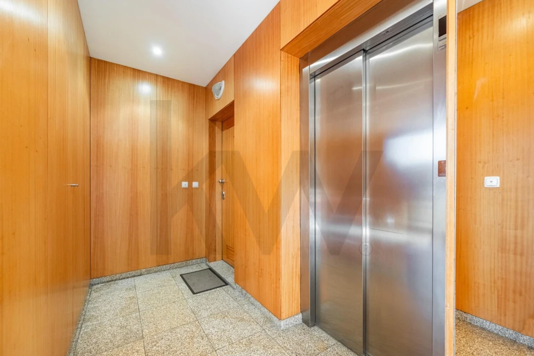 Apartamento T3 para Venda em Subportela, Deocriste e Portela Susã Foto 4
