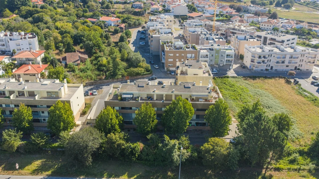 Apartamento T3 para Venda em Subportela, Deocriste e Portela Susã Foto 31