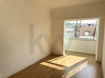 Apartamento T1 para Arrendamento em Arroios