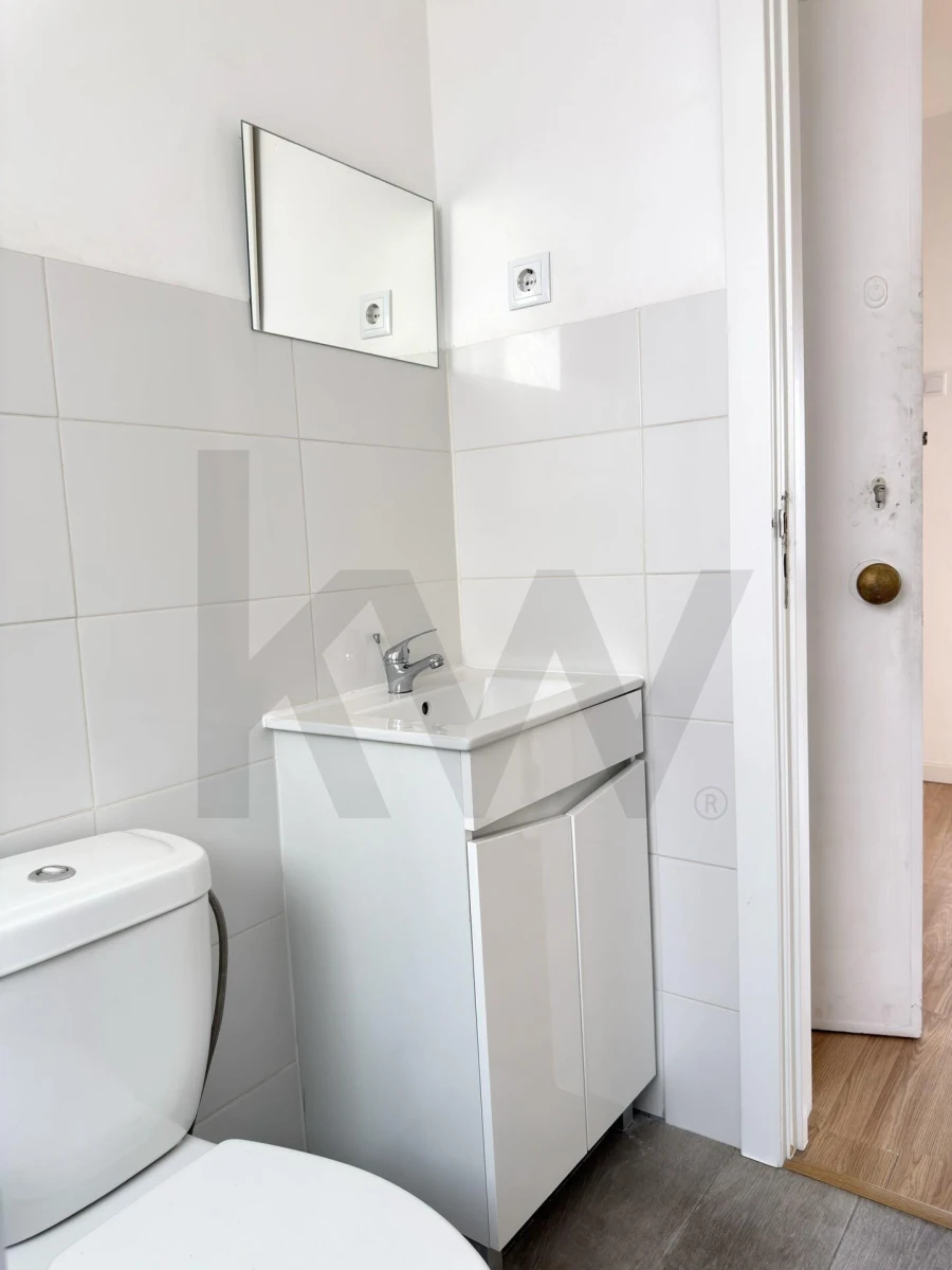 Apartamento T1 para Arrendamento em Arroios Foto 13