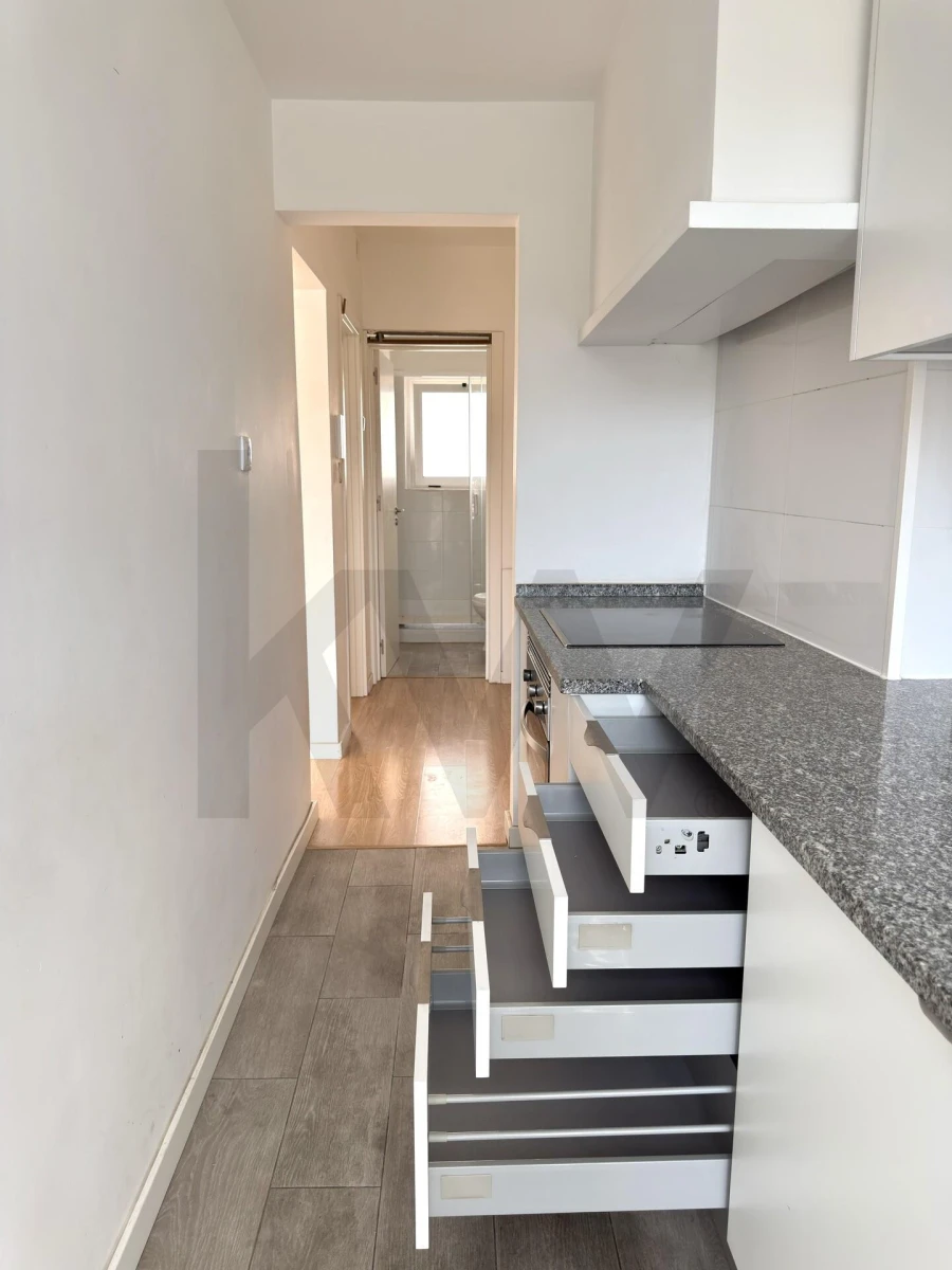 Apartamento T1 para Arrendamento em Arroios Foto 4