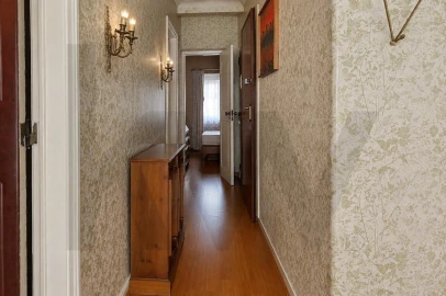 Apartamento T2 para Venda em Alfragide